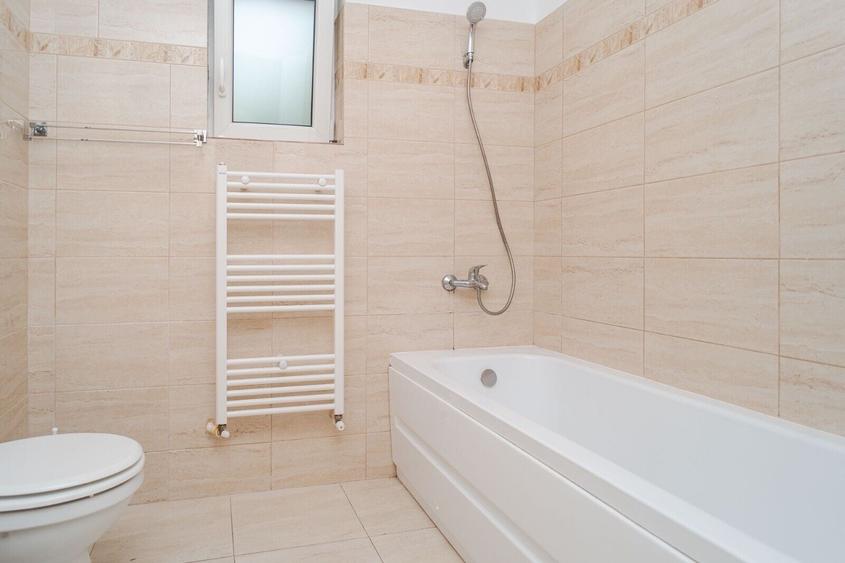 Apartament cu 3 camere, mobilat în Popas Păcurari