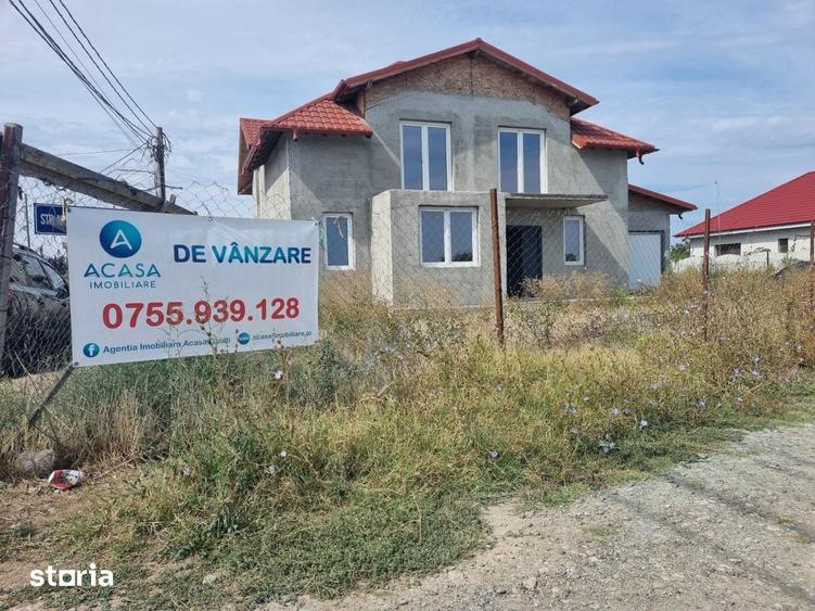 Casă cu 5 camere cu Garaj în Vânători