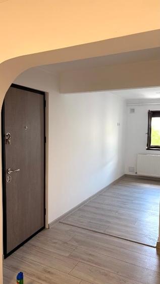 Apartament cu 3 camere decomandat în Gară