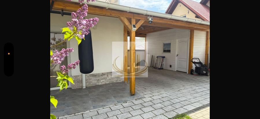 Duplex cu 4 camere cu Canalizare în Dumbrăvița