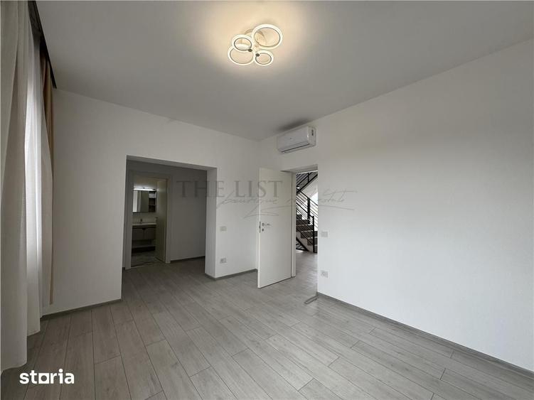 Casă cu 8 camere cu Teren 1000 Mp în Central