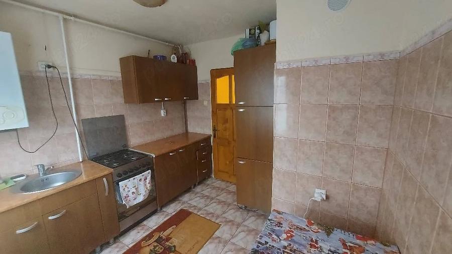 Apartament cu 2 camere nedecomandat în Șagului