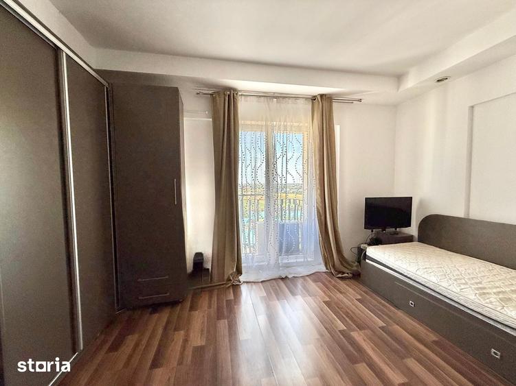 Apartament cu 3 camere semidecomandat în Ștefăneștii de Jos