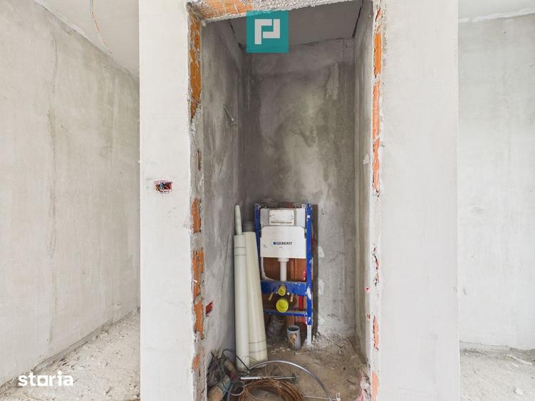 Casă cu 4 camere cu Teren 684 Mp în Zimandu Nou