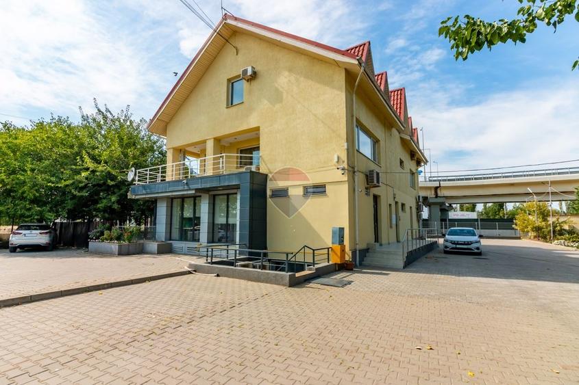 Birou, de 425 mp, în Berceni