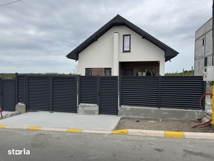 Casă cu 3 camere cu Teren 280 Mp în Valu lui Traian