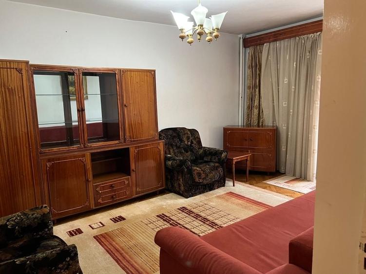 Apartament cu 2 camere decomandat în Tudor