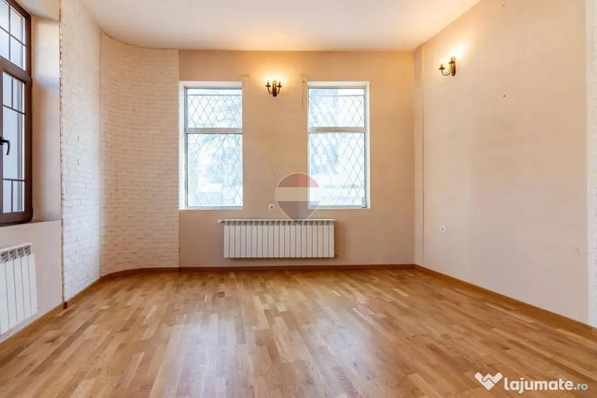 Casă cu 4 camere cu Teren 199 Mp în Mărășești