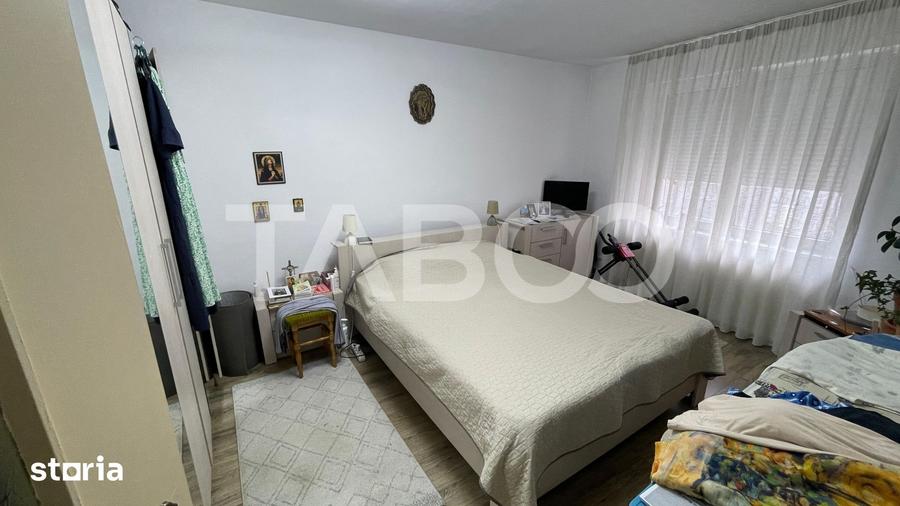 Casa 4 camere de vanzare in Lazaret cu garaj demisol generos mansarda - 6