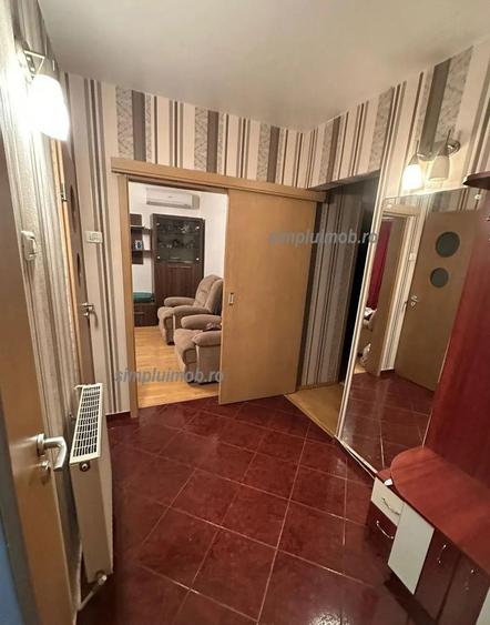 Apartament cu 4 camere decomandat, mobilat în Titan