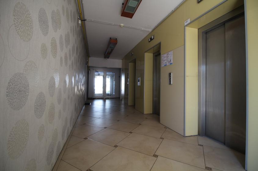Garsonieră semidecomandată în Titan