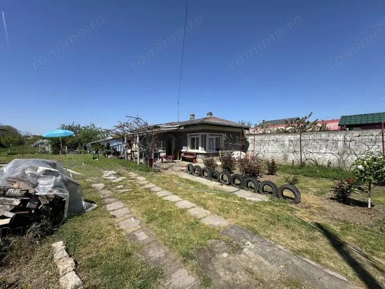 Teren de 2775 mp, în Olteni