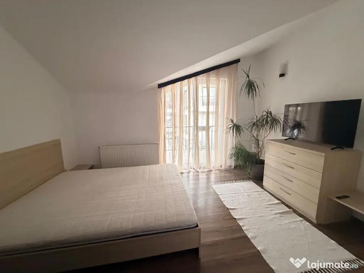 Casă cu 3 camere cu Teren 100 Mp în Tractorul