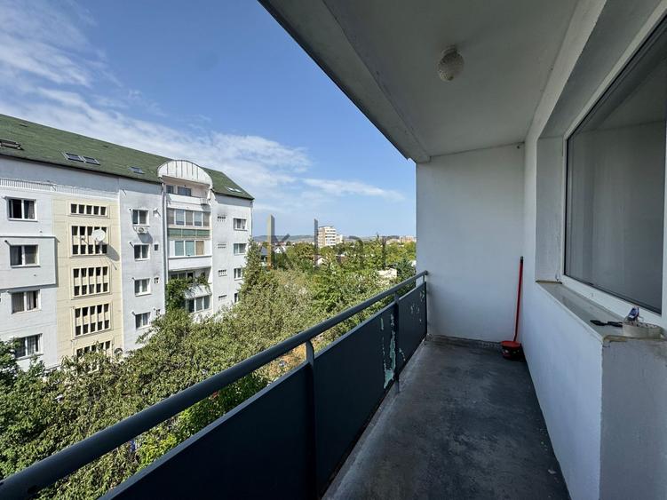 Apartament cu 2 camere semidecomandat, mobilat în Gheorgheni