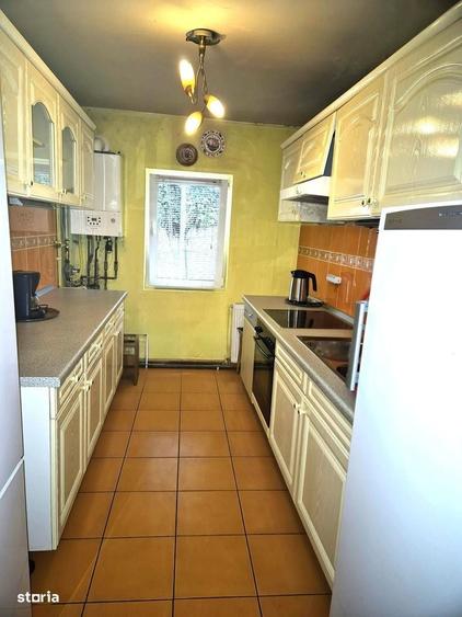 Apartament cu 4 camere decomandat în Central
