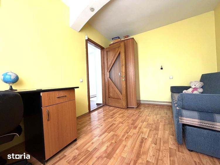Casă cu 5 camere cu Teren 430 Mp în Mihai Bravu