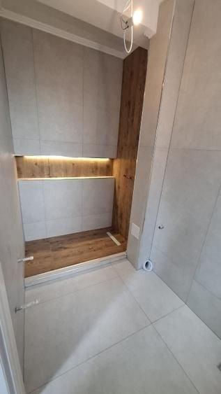 Apartament cu 3 camere decomandat în Kamsas