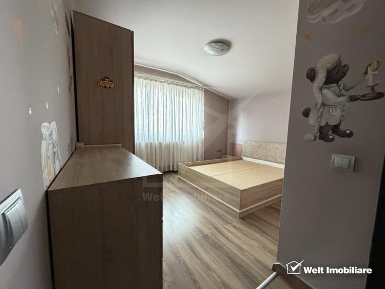 Apartament cu 3 camere semidecomandat, mobilat în Între Lacuri