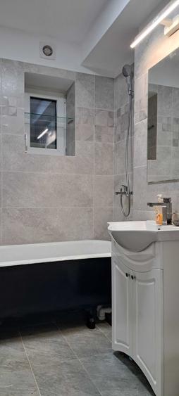 Apartament cu 2 camere semidecomandat în Astra