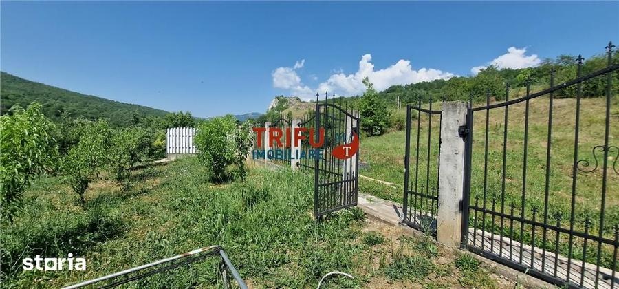 Teren de 582 mp, în Meteș