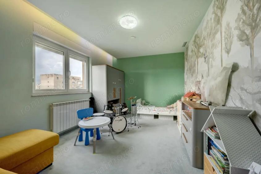 Apartament cu 4 camere decomandat, mobilat în Calea Călărașilor