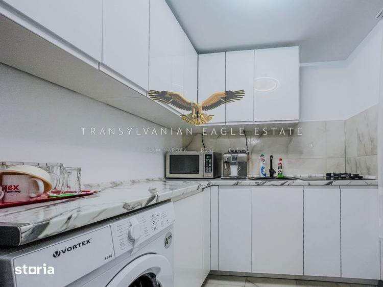Apartament cu 3 camere semidecomandat, mobilat în Între Lacuri