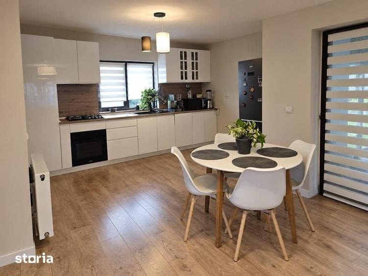 Casă cu 3 camere cu Teren 460 Mp în Doicești