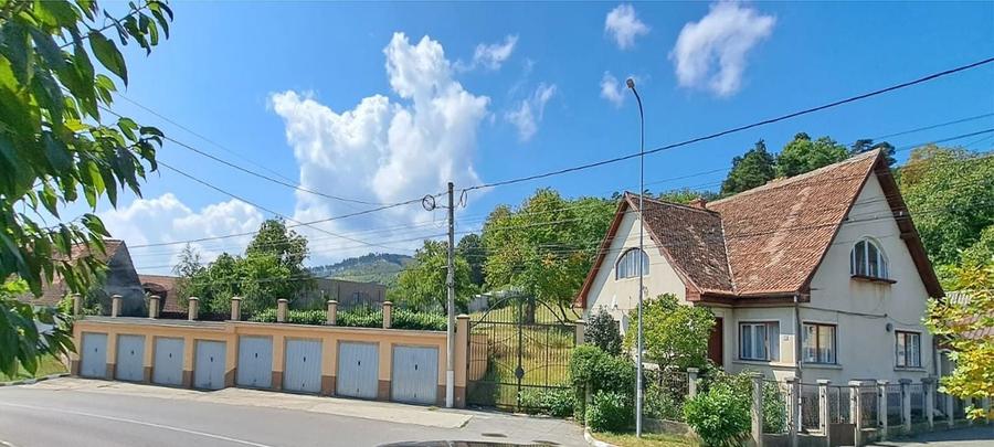 Teren Construcții intravilan de 8000 mp, în Central