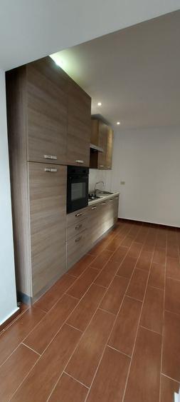 Apartament cu 3 camere decomandat în Drumul Carului