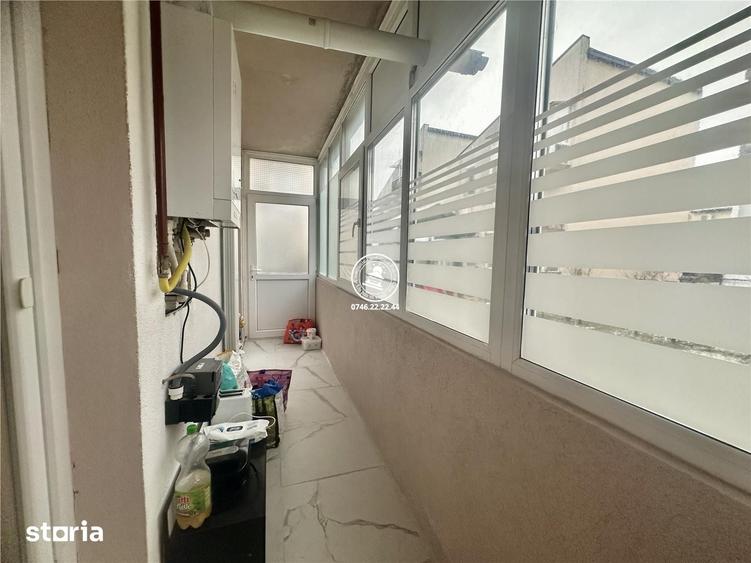 Apartament cu 3 camere decomandat în Rediu