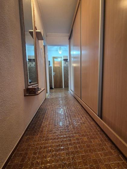 Apartament cu 2 camere decomandat, mobilat în Berceni