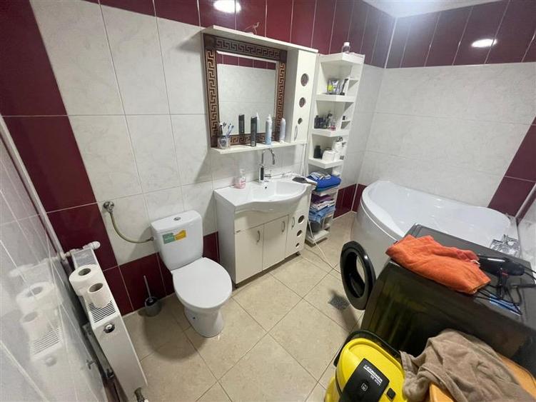 Casă individuală cu 3 camere cu Teren 284 Mp în Eroii Revoluției