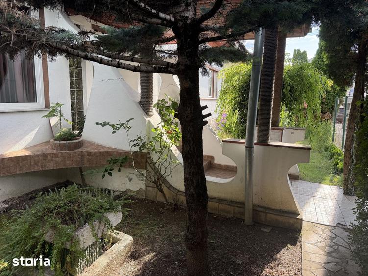 Casă cu 3 camere cu Teren 512 Mp în Central