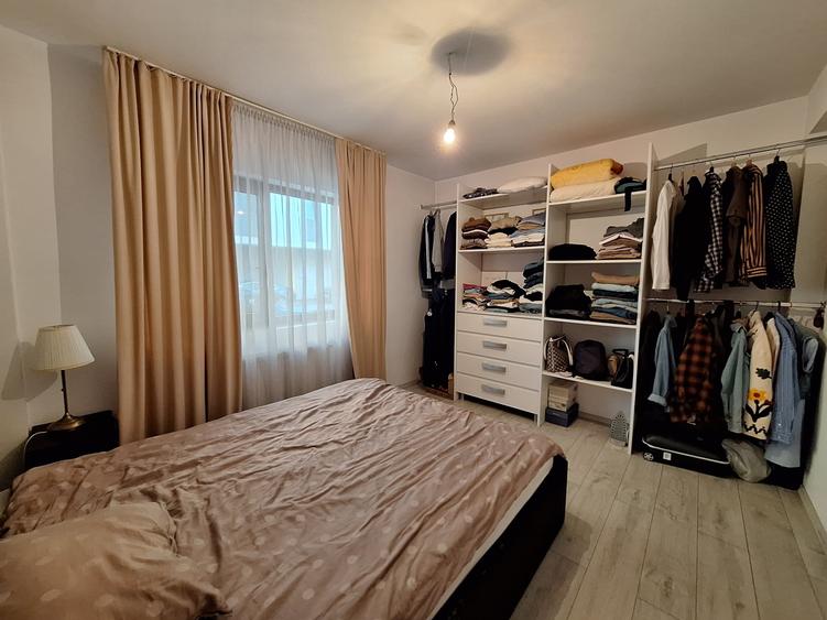 Apartament cu 2 camere semidecomandat, mobilat în Florești