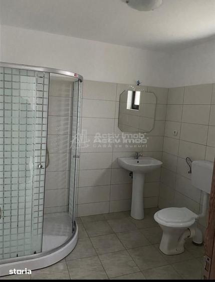 Casă cu 3 camere cu Teren 400 Mp în Central