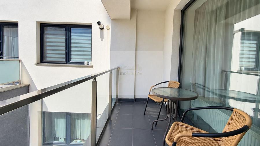 Apartament cu 2 camere semidecomandat, mobilat în Între Lacuri