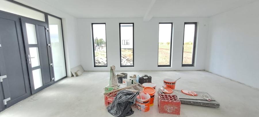Casă cu 3 camere cu Teren 500 Mp în Central