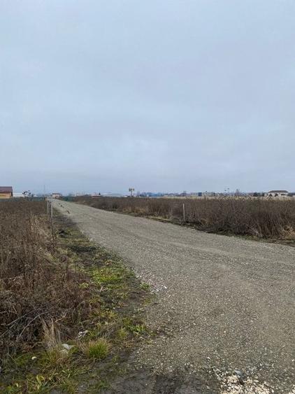 Teren Construcții intravilan de 500 mp, în Stupini