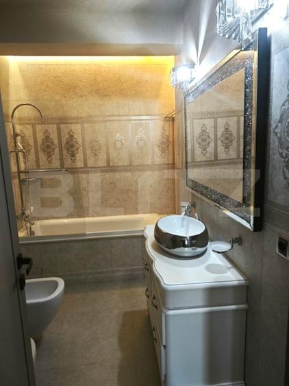 Apartament cu 3 camere decomandat, mobilat în Central