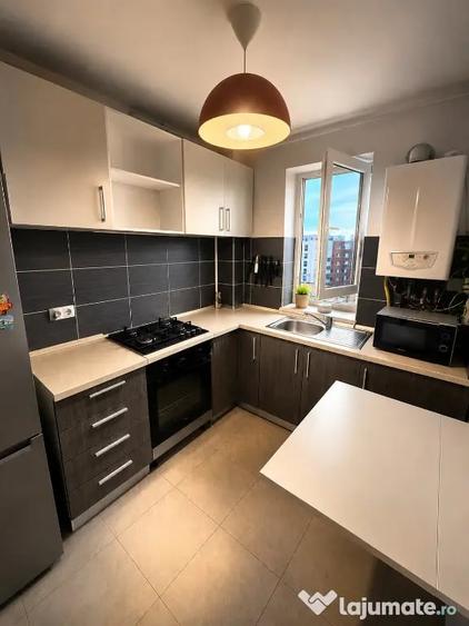 Apartament cu 2 camere decomandat în Avantgarden