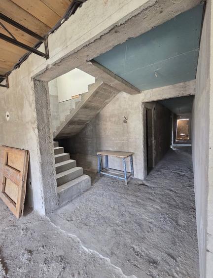 Casă individuală cu 5 camere cu Teren 512 Mp în Radu Negru