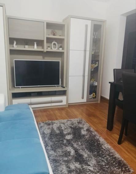 Apartament cu 2 camere, mobilat în Sud