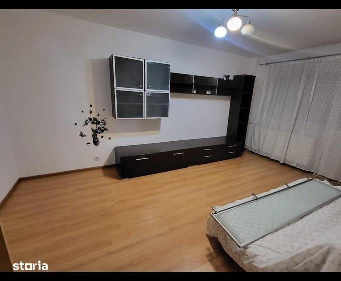 Apartament cu 3 camere decomandat în Militari