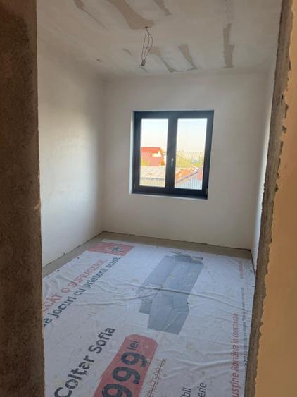 Casă individuală cu 4 camere cu Canalizare în Strejnicu