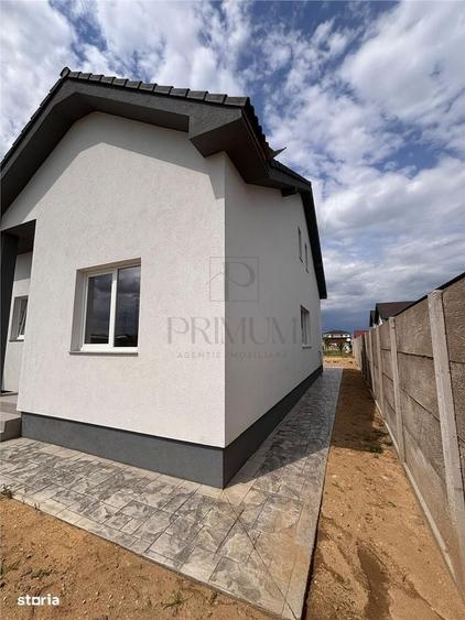 Casă cu 3 camere în Sud