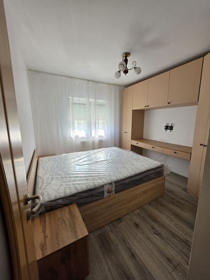 Inchiriere apartament 3 camere 9 Mai - 5