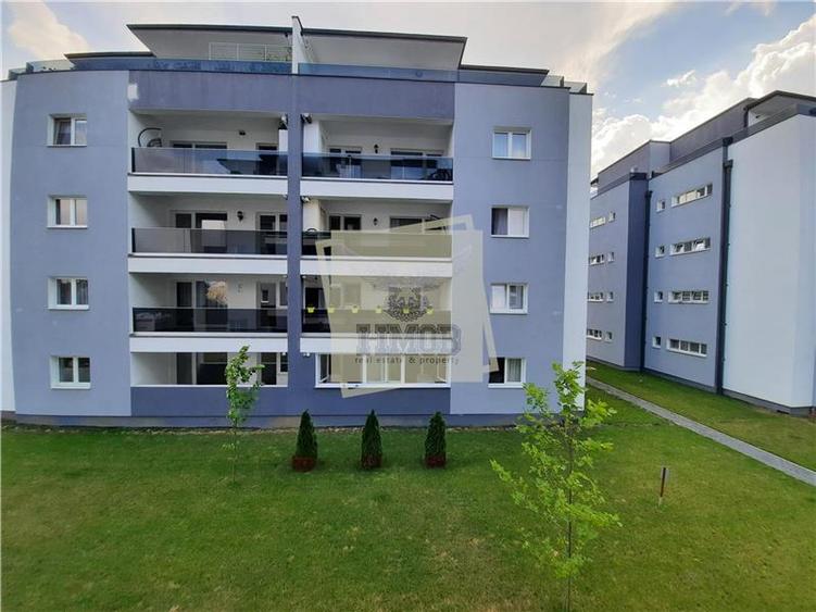 Apartament cu 3 camere decomandat, mobilat în Central