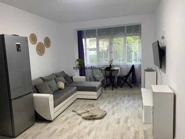 Apartament cu 3 camere decomandat în Sud
