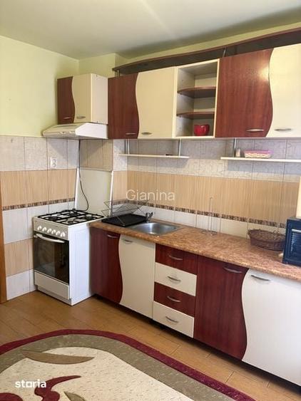 Inchiriez apartament cu 2 camere