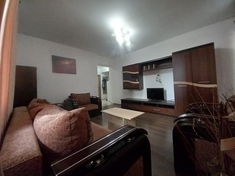 Apartament cu 2 camere decomandat în Mamaia — fotografia 3